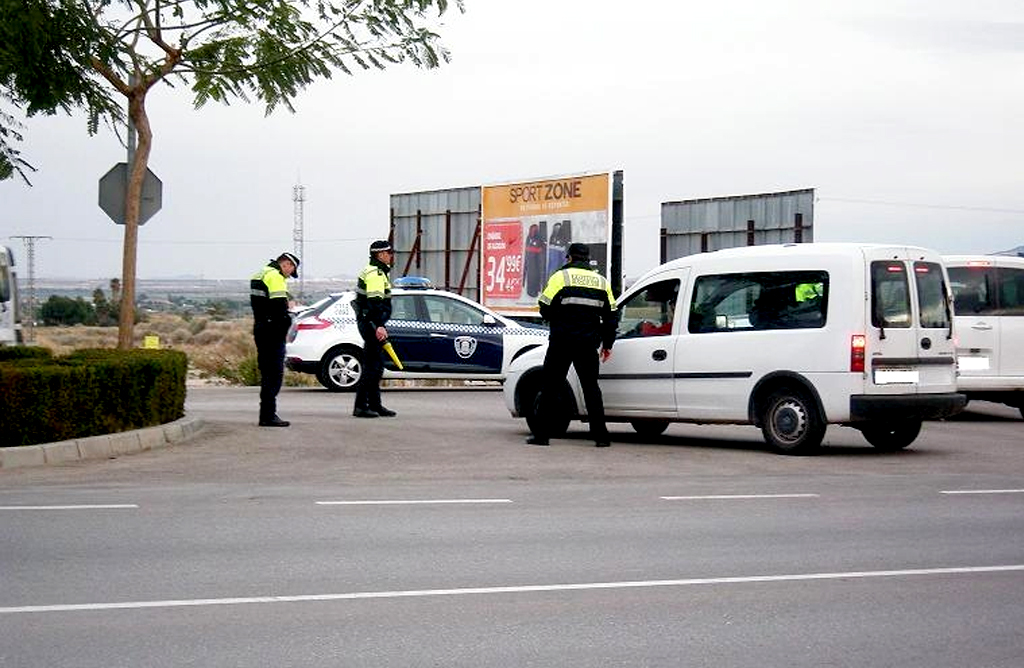 Las distracciones al volante, en el foco de la Policía Local del 9 al 15 de octubre